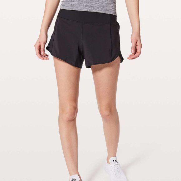 Lululemon Real Quick Short Perforated 3.5" size 6 - Picture 2 of 11